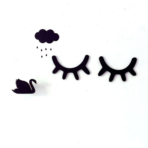 Wooden Eyelashes Shape Wall Decor