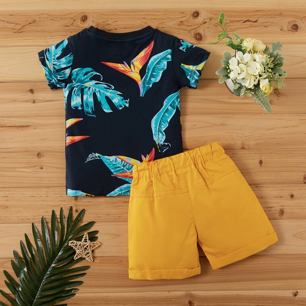 2-piece Baby / Toddler Boy Print Short-sleeve Top and Solid Shorts Set