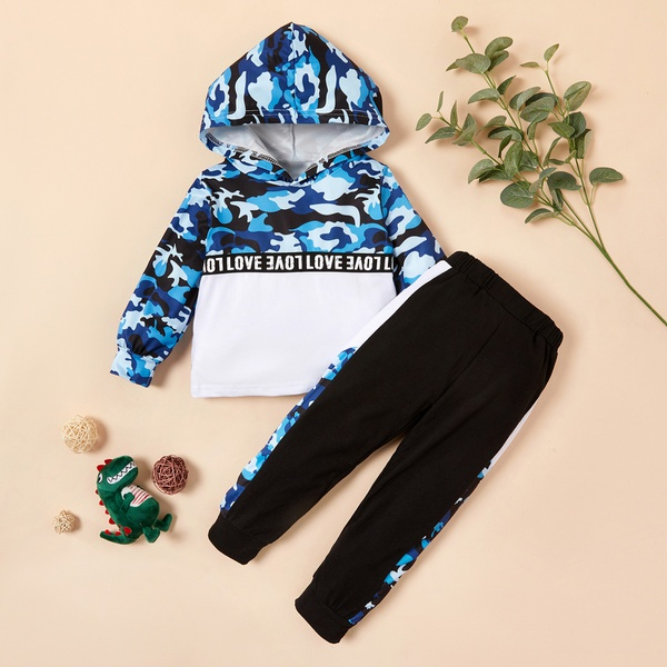 2-piece Baby / Toddler Boy Camouflage Letter Print Long-sleeve Hoodie Top And Pants Set