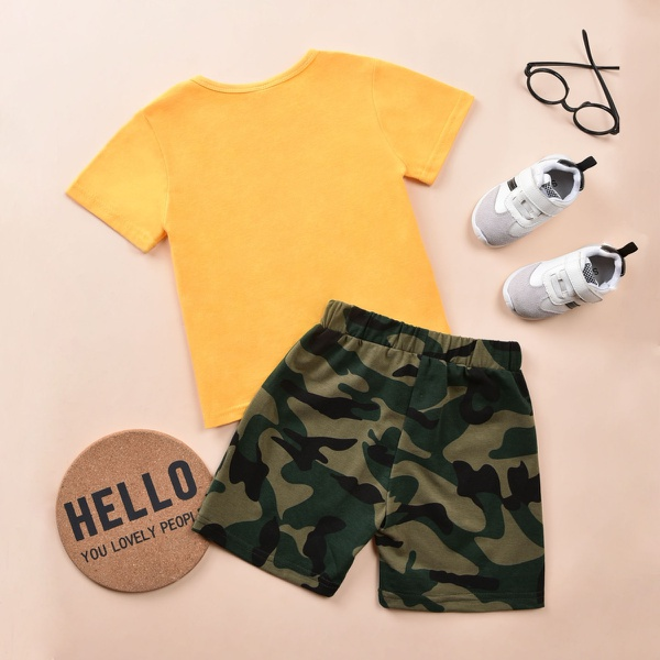 2-piece Toddler Boy Letter Dinosaur Print Top and Camouflage Shorts Set