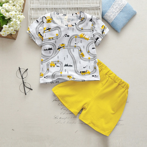 2-piece Toddler Cartoon Car Print Tee and Shorts Sets