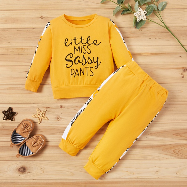 Baby Girl Letter Print Sweatshirt and Pants Set