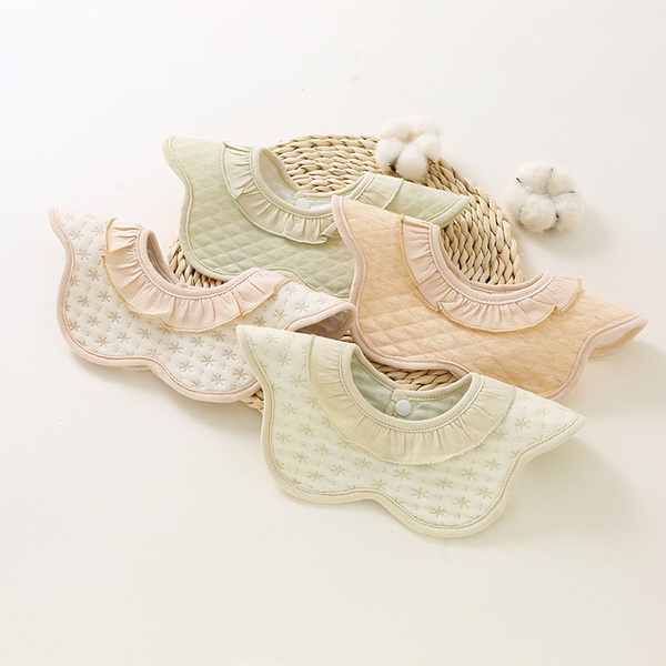 QT 4-pack Pretty Flower Design Bibs Set for Baby