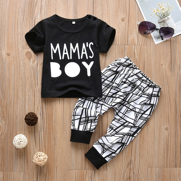 Baby Boy Fashionable MAMA’S BOY Print Tee and Pants Set
