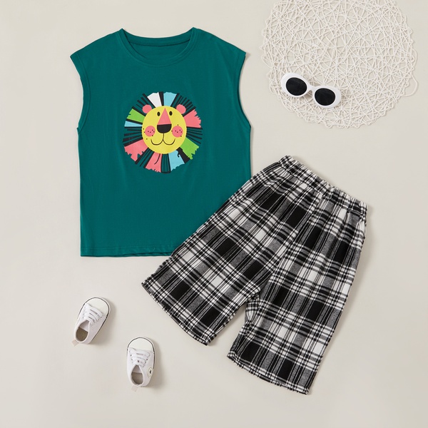 Fashionable Lion Print Tee and Plaid Shorts Set