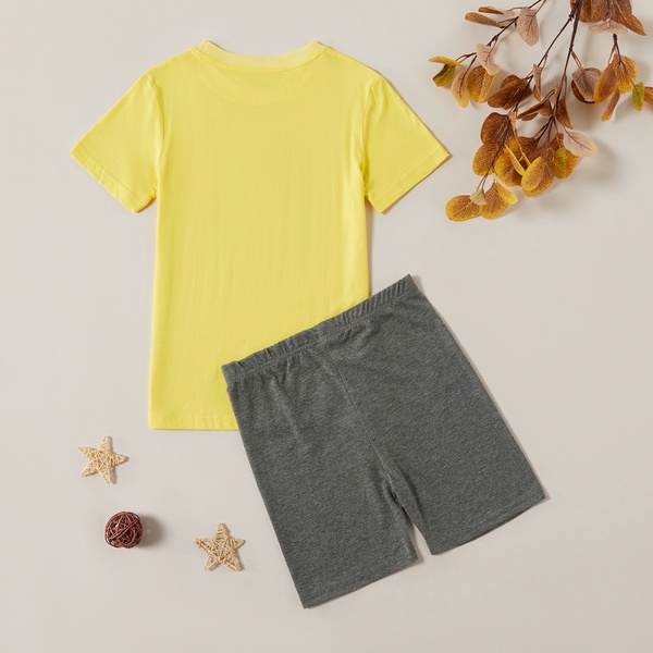 Stylish Cartoon Lion Top and Solid Shorts Set
