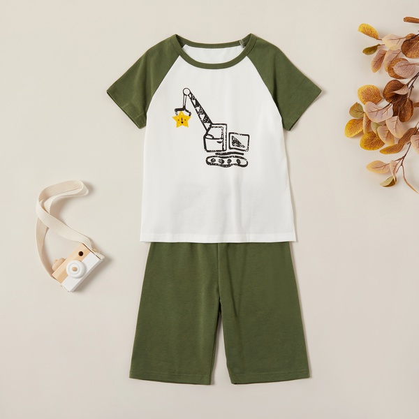 Trendy Cartoon Transportation Top and Solid Shorts Set