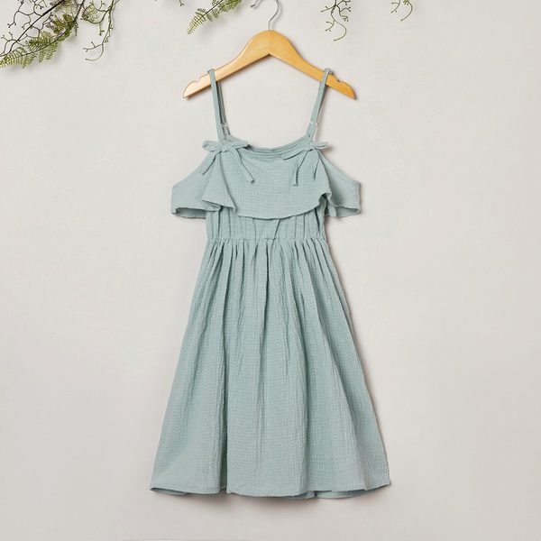 Sweet Solid Flare Strappy Dresses