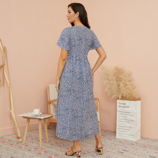 Sassy Leopard Print Short-sleeve Maternity Dress