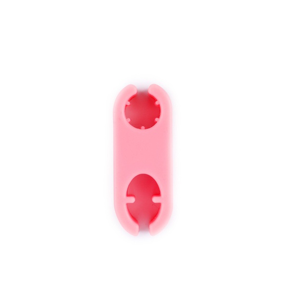 Pet selfie toy looking at the phone lens clip